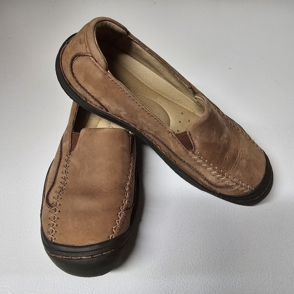Keen Cush Light Brown Leather Suede Slip On Flat Loafer Shoes Womens Size 7.5
